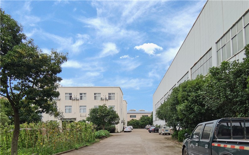 卧式螺旋卸料沉降离心机生产车间图 卧式螺旋卸料沉降离心机生产车间图